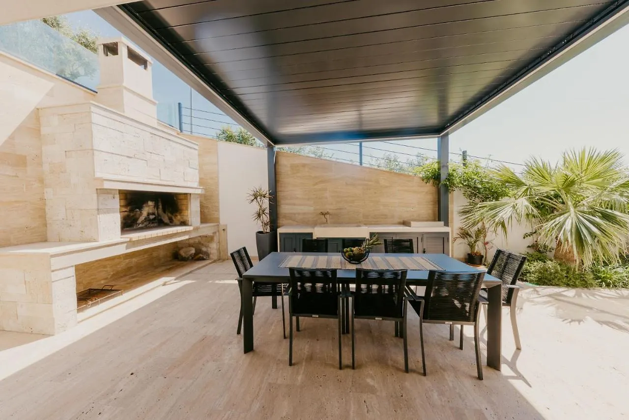 Villa Bloomhill Escape Trogir Kroatien